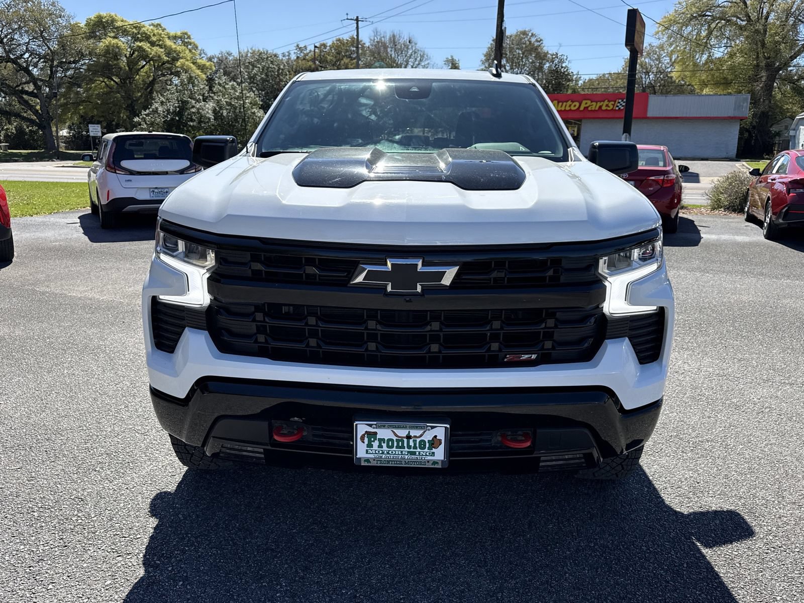 Used 2024 Chevrolet Silverado 1500 LT Trail Boss w/ Protection Package AWD/4WD image 8