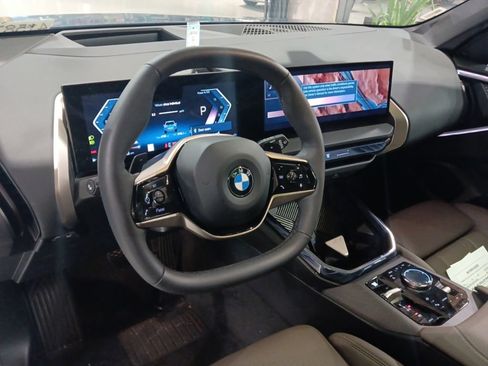 Certified 2025 BMW X3 xDrive30i w/ Premium Package AWD/4WD image 5