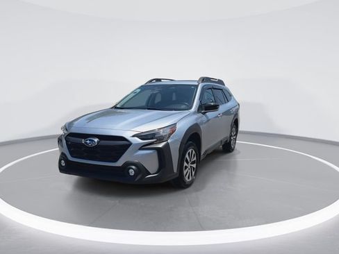 Certified 2025 Subaru Outback Premium AWD/4WD image 3