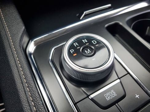 Used 2023 Ford Expedition XLT image 26