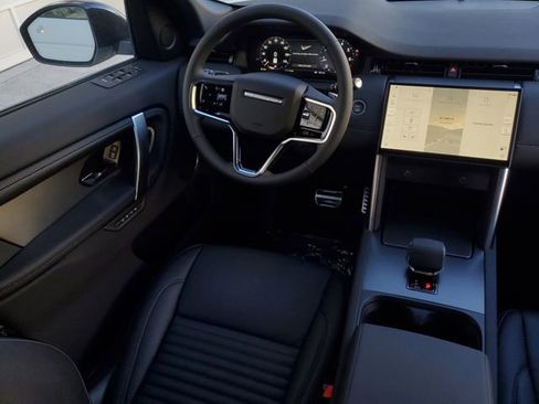 New 2026 Land Rover Discovery Sport Landmark image 18