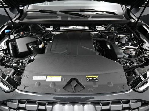 Certified 2025 Audi Q5 Premium w/ Convenience Package image 38