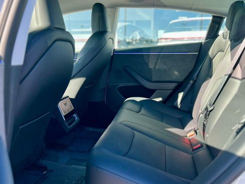 Used 2025 Tesla Model 3 Long Range image 15