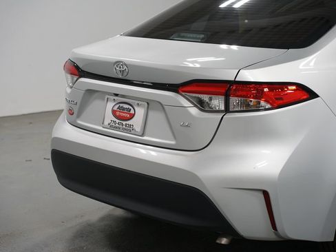 Certified 2024 Toyota Corolla LE image 9