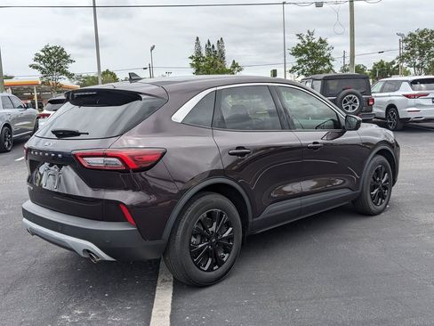 Used 2023 Ford Escape Active w/ Tech Pack #2 image 8