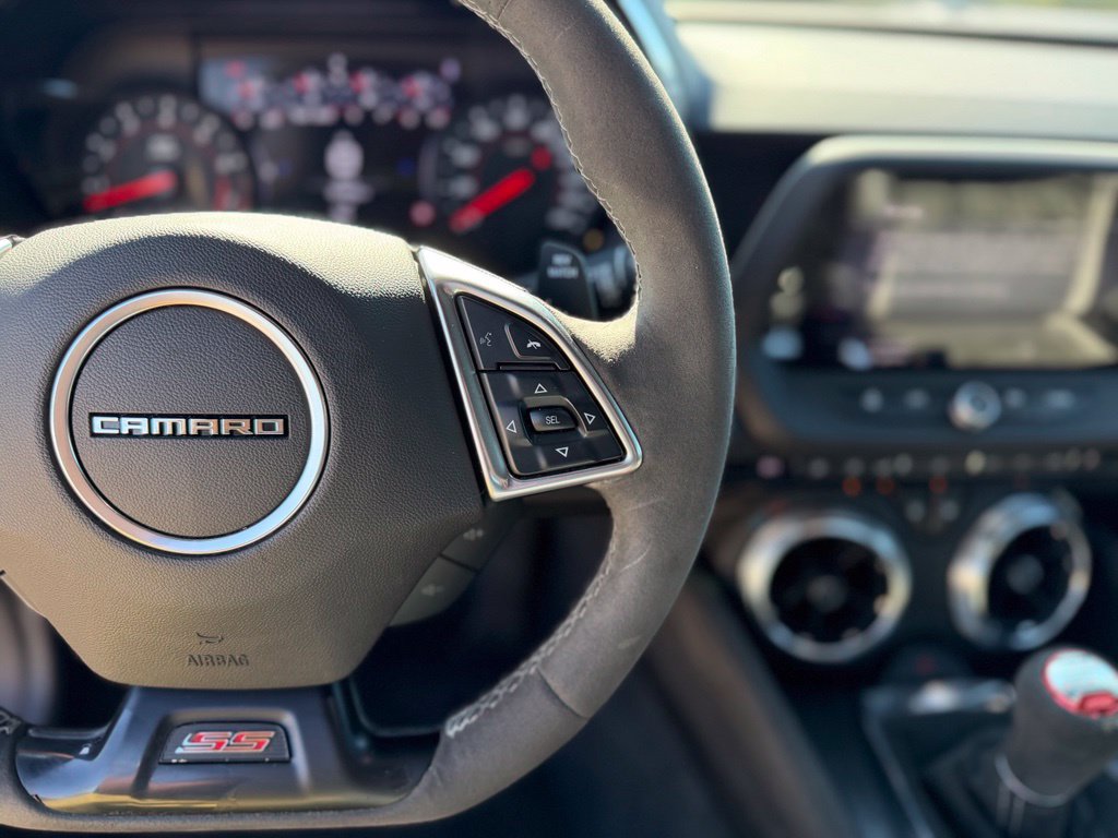 Used 2019 Chevrolet Camaro SS RWD image 22