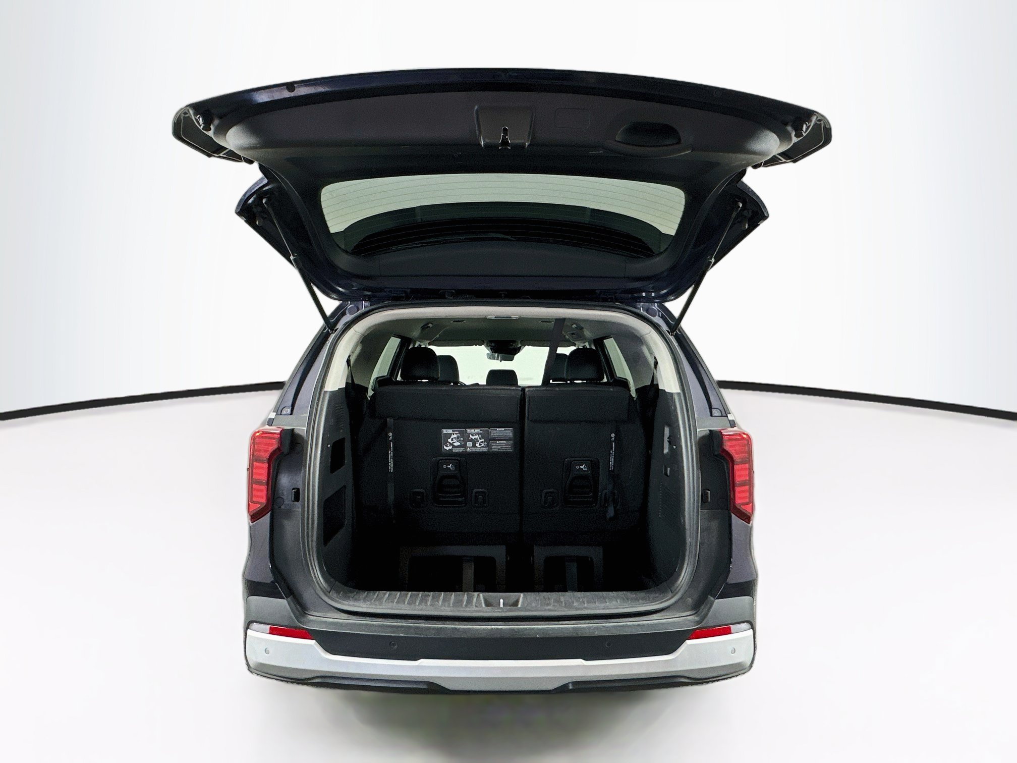 Used 2025 Kia Carnival FWD image 31