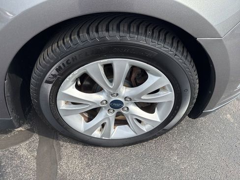 Used 2011 Ford Taurus SEL image 20