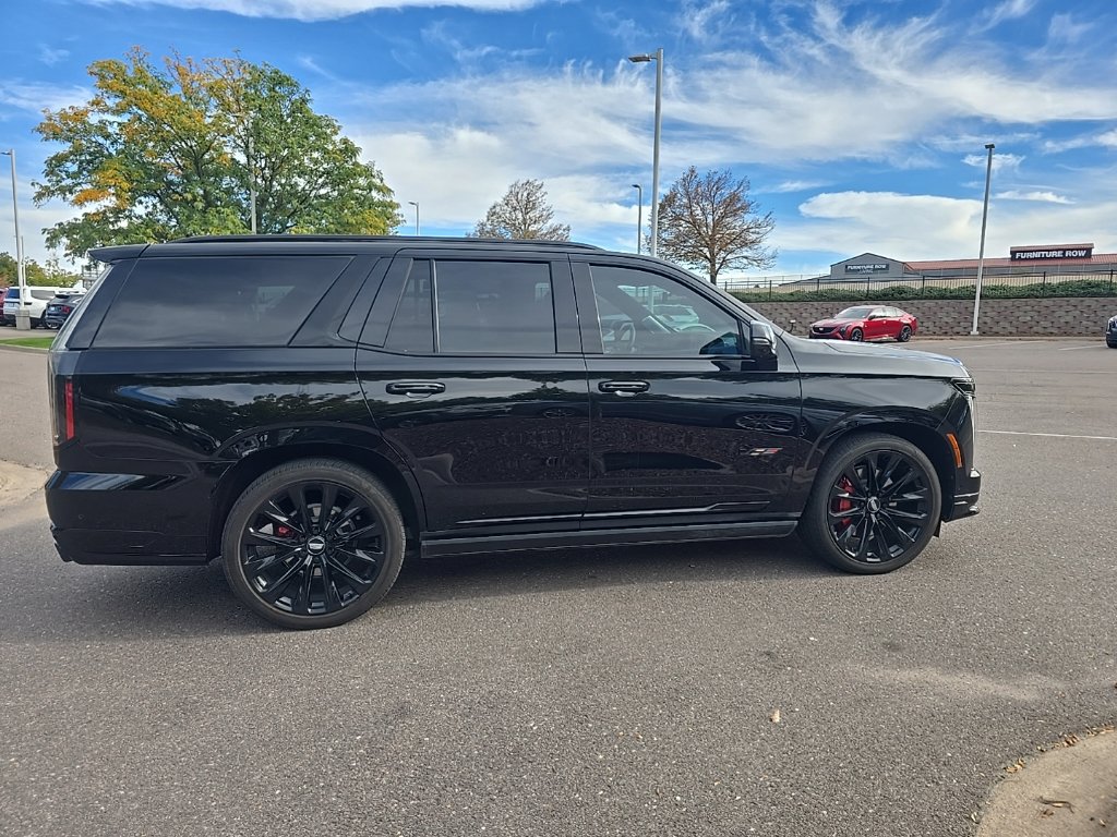 Used 2025 Cadillac Escalade V w/ LPO, ONYX Package AWD/4WD image 6
