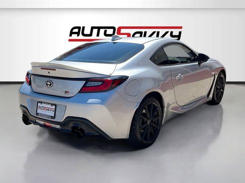 Used 2024 Toyota GR86 Premium RWD image 7