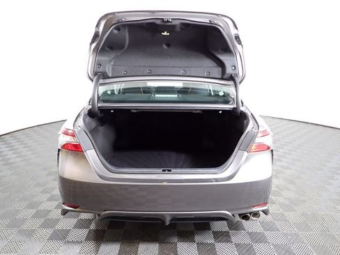 Used 2022 Toyota Camry SE FWD image 15