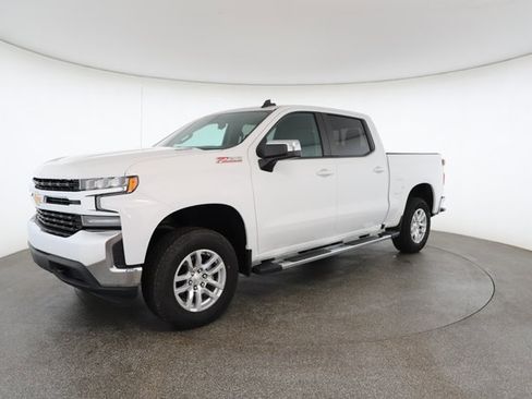 Used 2020 Chevrolet Silverado 1500 LT w/ All-Star Edition image 2