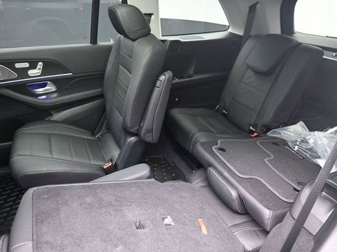 New 2026 Mercedes-Benz GLS 450 4MATIC image 22