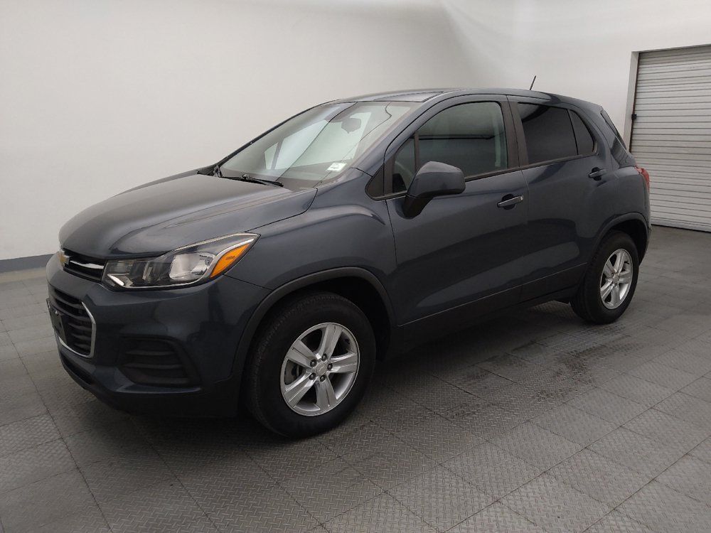 Used 2021 Chevrolet Trax LS w/ Tint and Cruise Package AWD/4WD image 2
