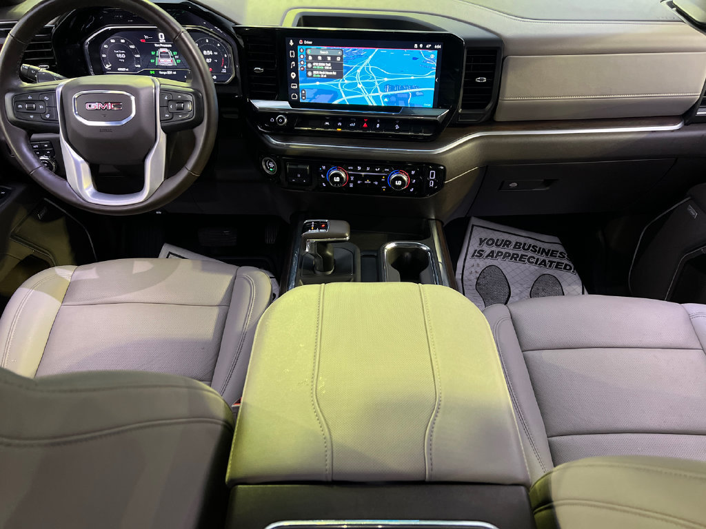 Used 2025 GMC Sierra 1500 SLT w/ SLT Convenience Package AWD/4WD image 18