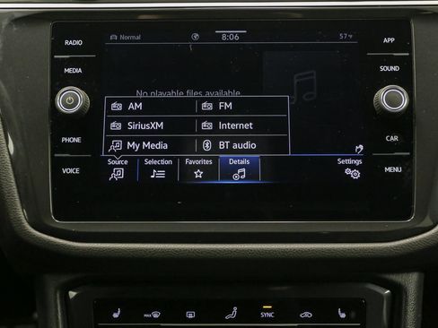 Certified 2024 Volkswagen Tiguan SE R-Line AWD/4WD image 36