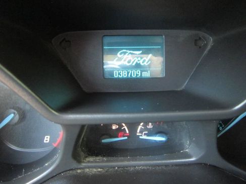 Used 2016 Ford Transit Connect XLT FWD image 9