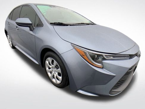 Used 2023 Toyota Corolla LE image 9