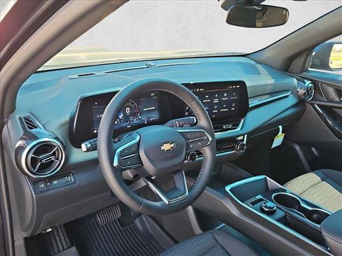 New 2027 Chevrolet Equinox LT w/ LPO, Floor Liner Package FWD image 3