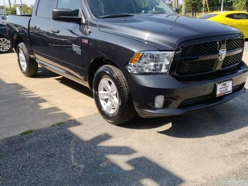 Used 2019 RAM 1500 Express image 5