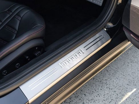Used 2018 Ferrari 812 Superfast RWD image 29