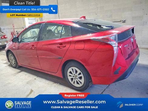 Used 2017 Toyota Prius Two w/ Carpet Mat Package FWD image 3