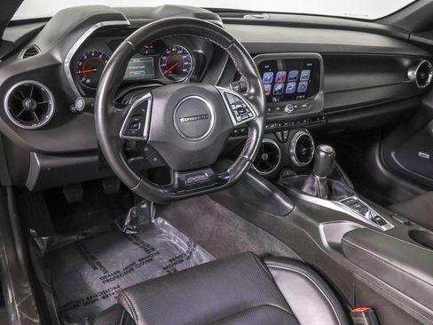 Used 2017 Chevrolet Camaro LT image 5