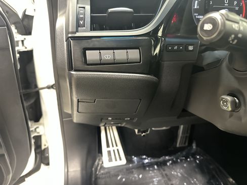 Used 2022 Lexus ES 350 F Sport w/ Accessory Package FWD image 37