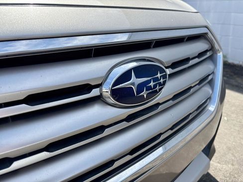 Used 2015 Subaru Outback 2.5i Limited AWD/4WD image 40