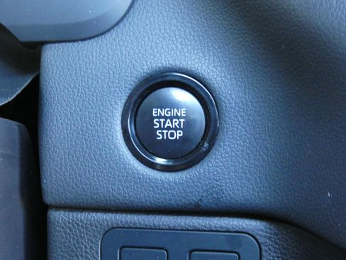 Used 2025 Toyota Tundra Limited AWD/4WD image 66