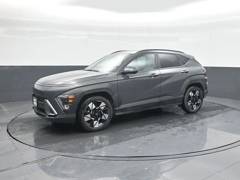 Used 2025 Hyundai Kona SEL FWD image 1