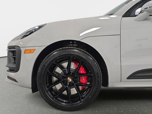New 2026 Porsche Macan GTS AWD/4WD image 10
