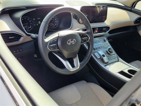 Used 2023 Hyundai Santa Fe SEL image 3