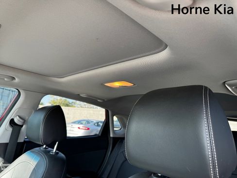 Used 2021 Hyundai Kona Limited w/ Cargo Package image 24