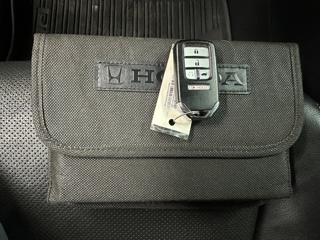 Used 2022 Honda Pilot Elite image 43