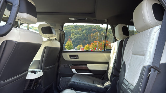 Used 2024 Toyota Sequoia Capstone AWD/4WD image 21