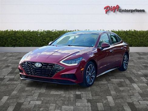 Used 2023 Hyundai Sonata Limited w/ Preferred Accessory Package image 4