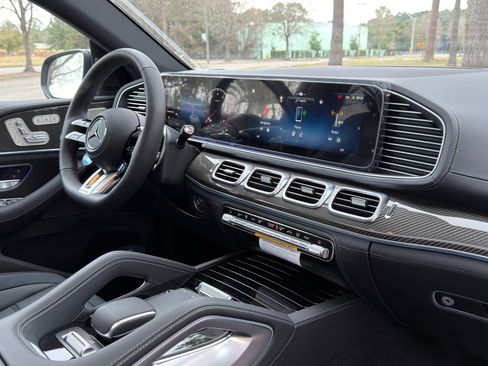 New 2026 Mercedes-Benz GLE 53 AMG 4MATIC Coupe image 20