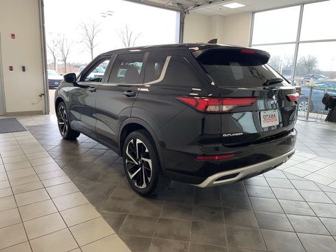 Used 2022 Mitsubishi Outlander SE image 7