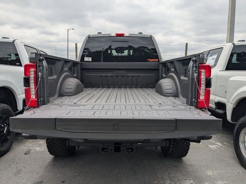 New 2026 Ford F250 4x4 Crew Cab Super Duty image 7