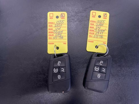 Used 2020 Volkswagen Tiguan SEL Premium R-Line image 34