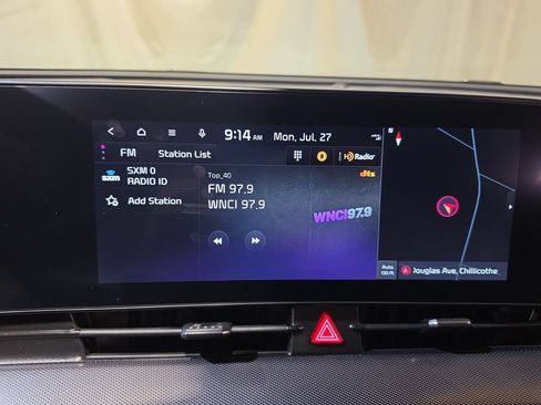 Used 2024 Kia Sportage SX AWD/4WD image 12