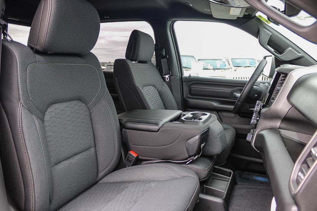 New 2026 RAM 1500 Warlock AWD/4WD image 17