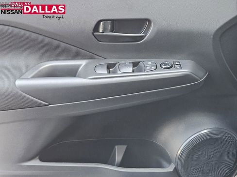 New 2025 Nissan Kicks Play S image 18