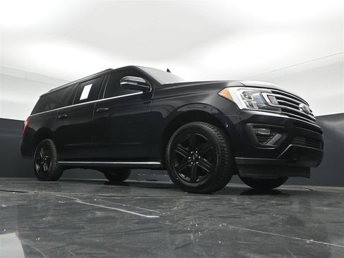 Used 2020 Ford Expedition Max XLT w/ Equipment Group 202A AWD/4WD image 29