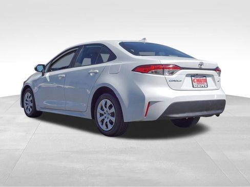 Used 2024 Toyota Corolla LE image 6