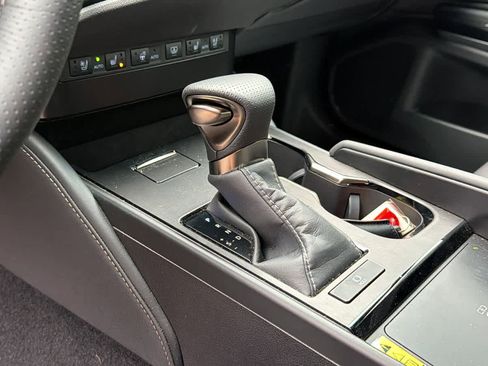 Used 2025 Lexus ES 350 F Sport w/ Accessory Package (Z2) FWD image 12