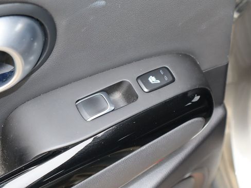 Used 2018 Kia Soul ! w/ Tech Package FWD image 19