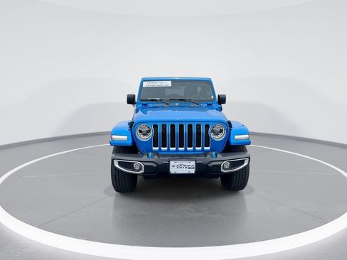Used 2022 Jeep Wrangler Unlimited Sahara w/ Cold Weather Group AWD/4WD image 3