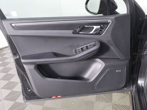 Used 2022 Porsche Macan GTS w/ Premium Package Plus image 25